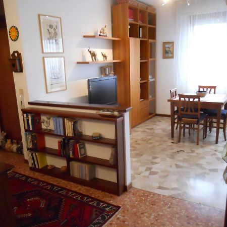 Appartamento Elisabetta Λίντο της Βενετίας Εξωτερικό φωτογραφία